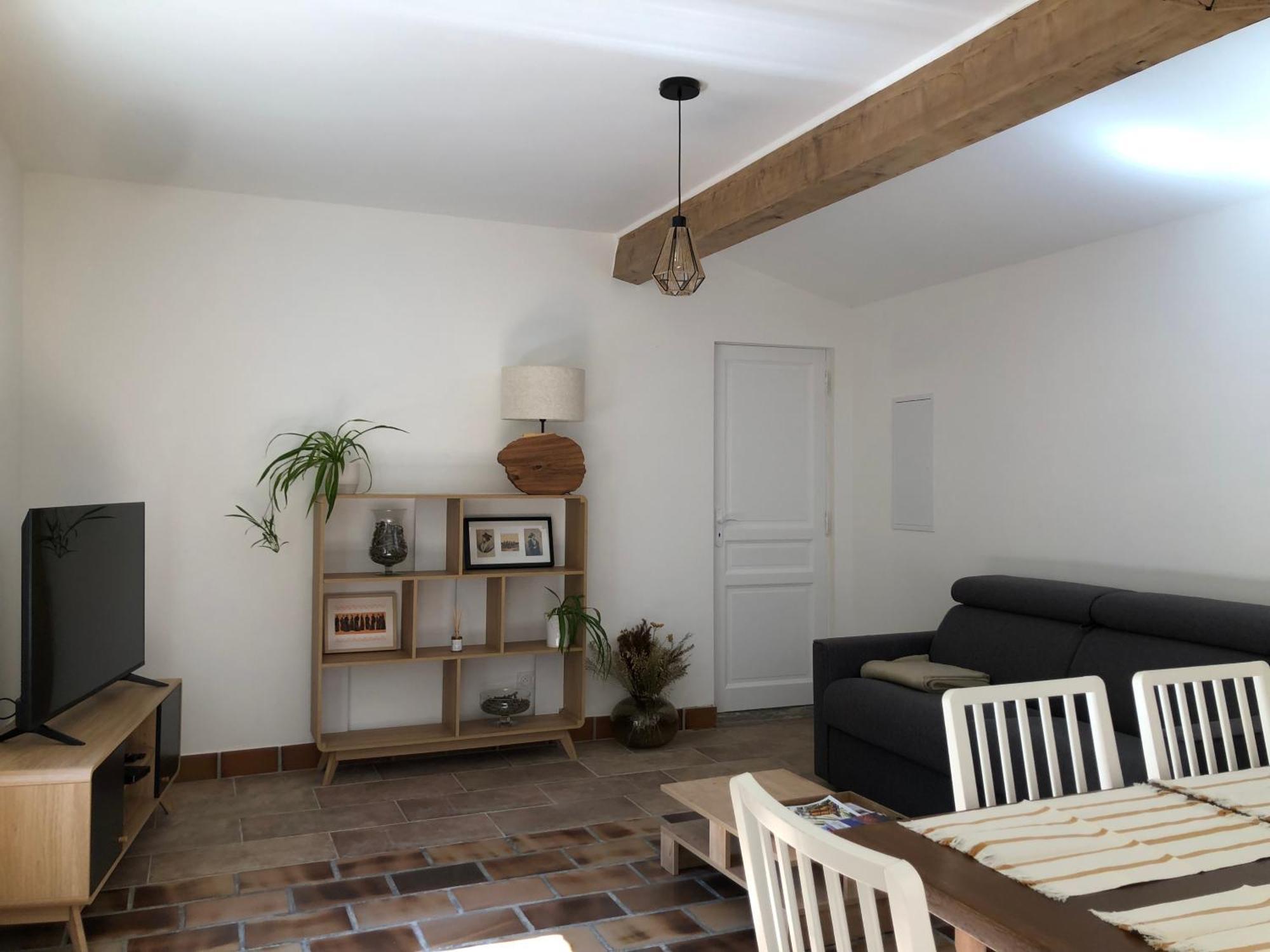 Gite En Provence Dans Grand Jardin Avec Piscine Partagee Cornillon-Confoux Luaran gambar